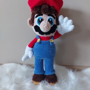 Szerelő M-amigurumi figura