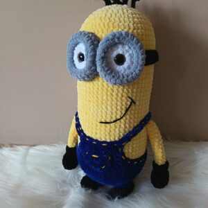 Dami-amigurumi figura