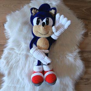 Kék süni-amigurumi figura